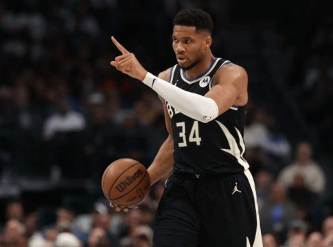 Τι ισχύει με τον τραυματισμό του Αντετοκούνμπο και τη συμμετοχή του ενόψει Νικς