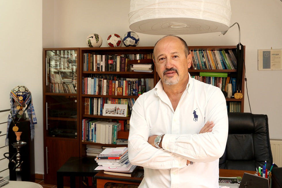 Αυτός είναι ο γιατρός που αναλαμβάνει καθήκοντα στην ΑΕΚ