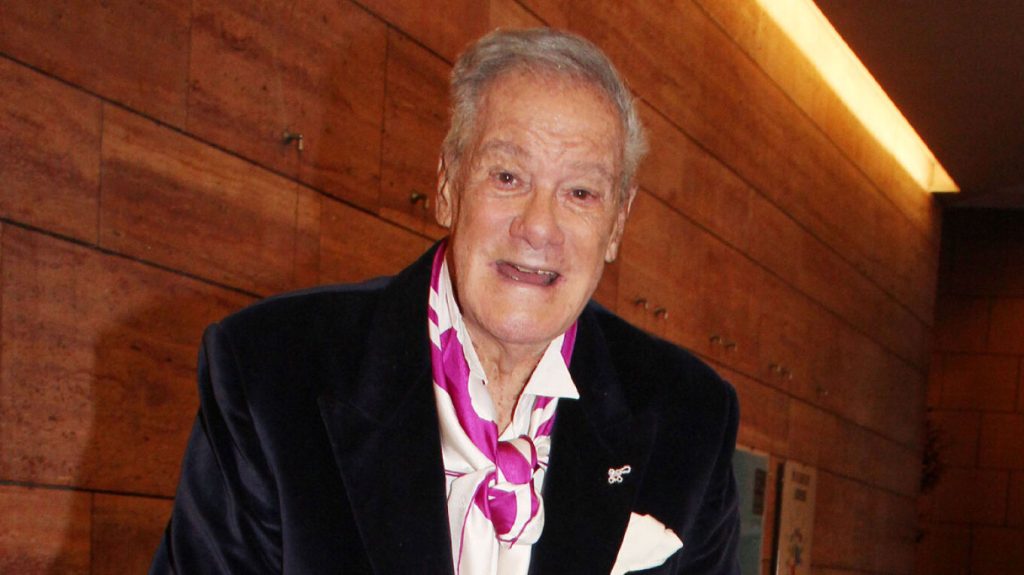 Nεκρός πασίγνωστος Έλληνας σχεδιαστής μόδας