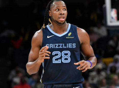 Ο Μπάσι αγωνίστηκε κόντρα στους Ρόκετς – Τα στατιστικά του Νιγηριανού σέντερ