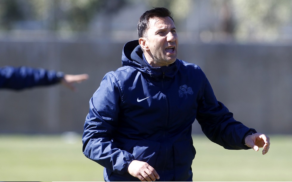 Σε ομάδα-έκπληξη ο Κώστας Φρατζέσκος