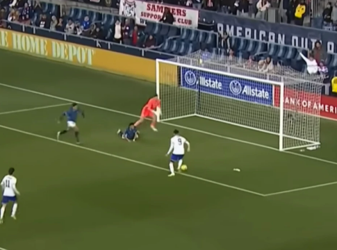 Ο Πέπι που σκόραρε στο 90+3′ με τον Ολυμπιακό έχασε το… άχαστο (vid)