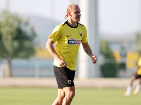 Επέστρεψαν στα Σπάτα οι παίκτες της ΑΕΚ ενόψει Άρη (vid)