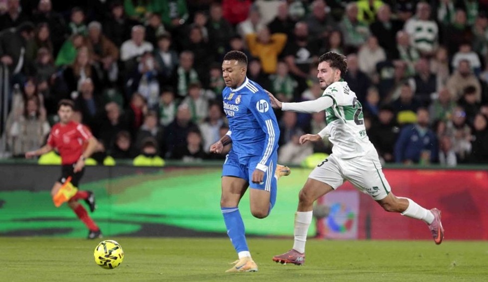 Έλτσε – Ρεάλ Μαδρίτης 2-2: «Γκέλαρε», αλλά έμεινε στην κορυφή, πριν τον Ολυμπιακό