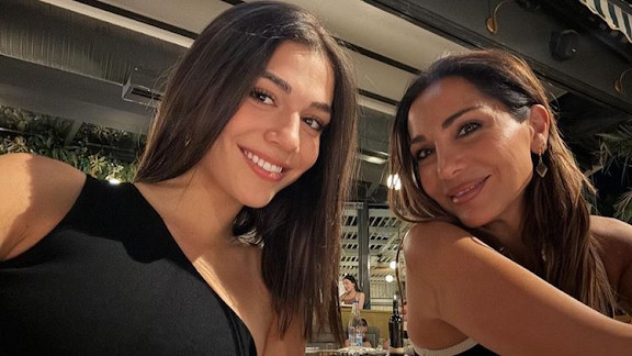 Έξαλλη η Βανδή με σχόλια σε βίντεο της κόρης της (pic, vid)