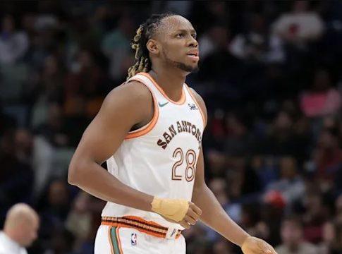 Τα δύο σχέδια του Παναθηναϊκού για σέντερ: Η προθεσμία 10 ημερών στον Μπάσι και η πρόταση «Γκριγκόνις + λεφτά» στην Ζαλγκίρις για τον Μόουζες Ράιτ