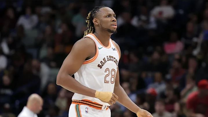 Τα δύο σχέδια του Παναθηναϊκού για σέντερ: Η προθεσμία 10 ημερών στον Μπάσι και η πρόταση «Γκριγκόνις + λεφτά» στην Ζαλγκίρις για τον Μόουζες Ράιτ