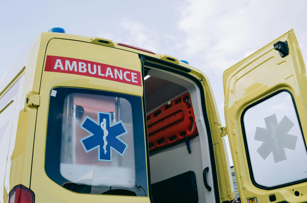 Παιανία: Θανατηφόρο τροχαίο στη λεωφόρο Λαυρίου – Ανασύρθηκαν νεκροί ένας άνδρας και μία γυναίκα