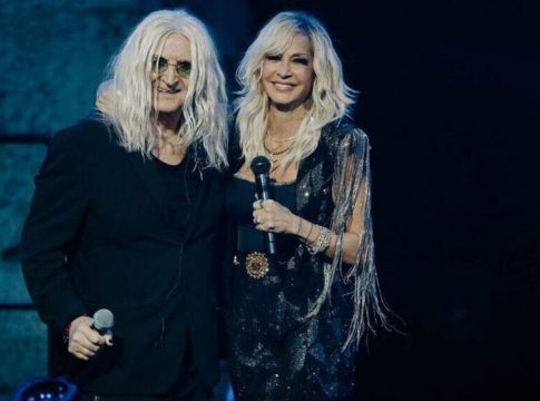 Νίκος Καρβέλας: «Το έντεχνο είναι το τραγούδι των ατάλαντων και των δυσκοίλιων» – Tι είπε για την σχέση του με την Άννα Βίσση (vids)