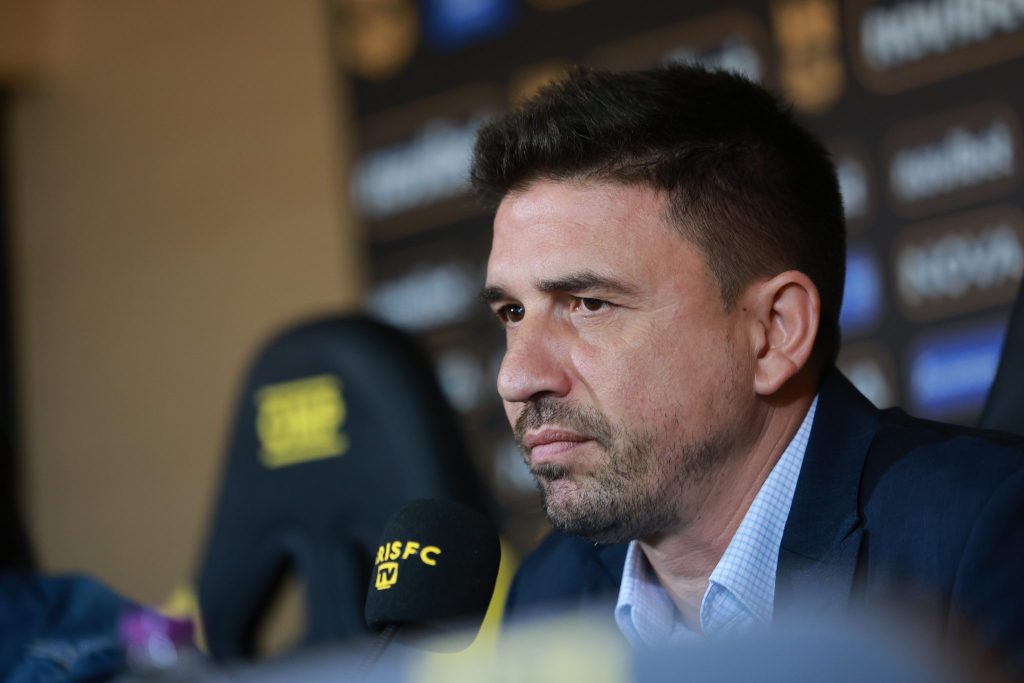 Άρης:  Τα τετ α τετ του Ρέγες