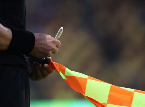 Τιμωρήθηκαν οι 12 από τους 21 διαιτητές της Stoiximan Super League