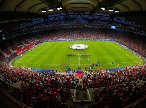 Το τρομερό κορεό που ετοιμάζει ο κόσμος του Ολυμπιακού με την Αϊντχόφεν (pic)