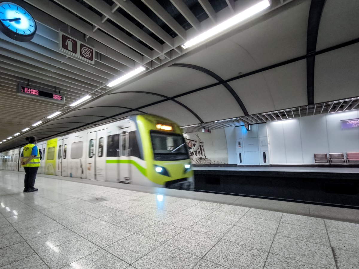 Κανονικά θα λειτουργήσουν μετρό και λεωφορεία το βράδυ του Σαββάτου