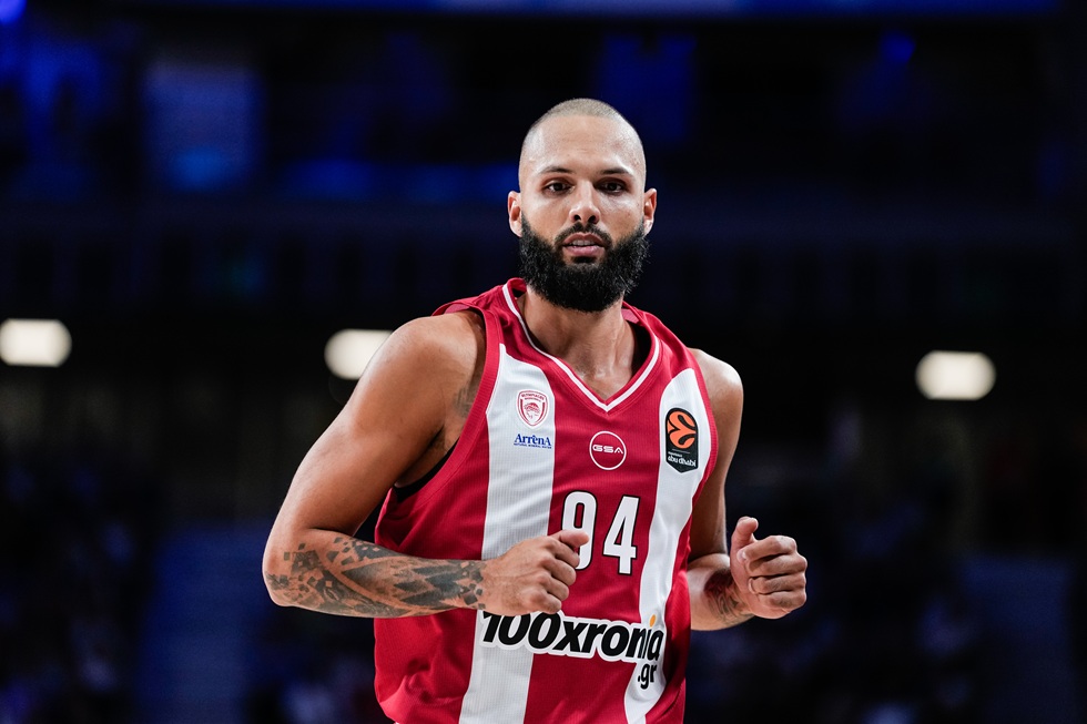 Ευχάριστα νέα για τον Ολυμπιακό, κανονικά με την Παρτίζαν Φουρνιέ και Μιλουτίνοφ