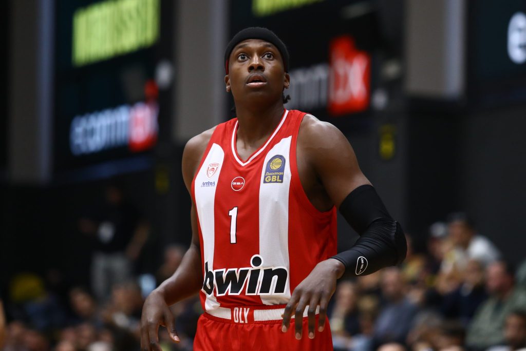 Ο Φιλ Τζάκσον άσκησε κριτική στον Νιλικίνα: «Δεν ήταν για εκείνον το NBA, δεν έμαθε ποτέ να σουτάρει»