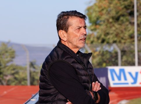 Την απάντηση του Γιάννη Πετράκη περιμένει ο Πανσερραϊκός: Η αποζημίωση κρατάει τον Μπάτσι