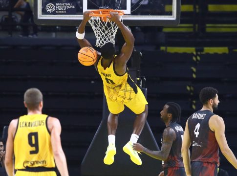 Το BCL κατέταξε την ΑΕΚ στη 2η θέση των Power Rankings και τη χαρακτηρίζει «τρικέφαλο τέρας»