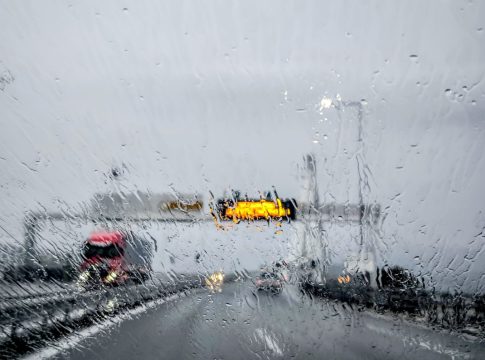 Καιρός: Για «νέο κύκλο ισχυρών καταιγίδων», προειδοποιεί ο Τσατραφύλλιας – Το έκτακτο δελτίο της ΕΜΥ