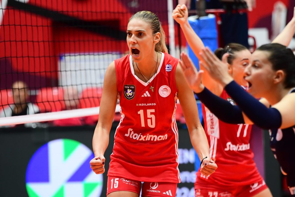 Στεβάνοβιτς: «Χαίρομαι που είμαι μέρος της ιστορικής πορείας – Περήφανοι οι οπαδοί του Ολυμπιακού»