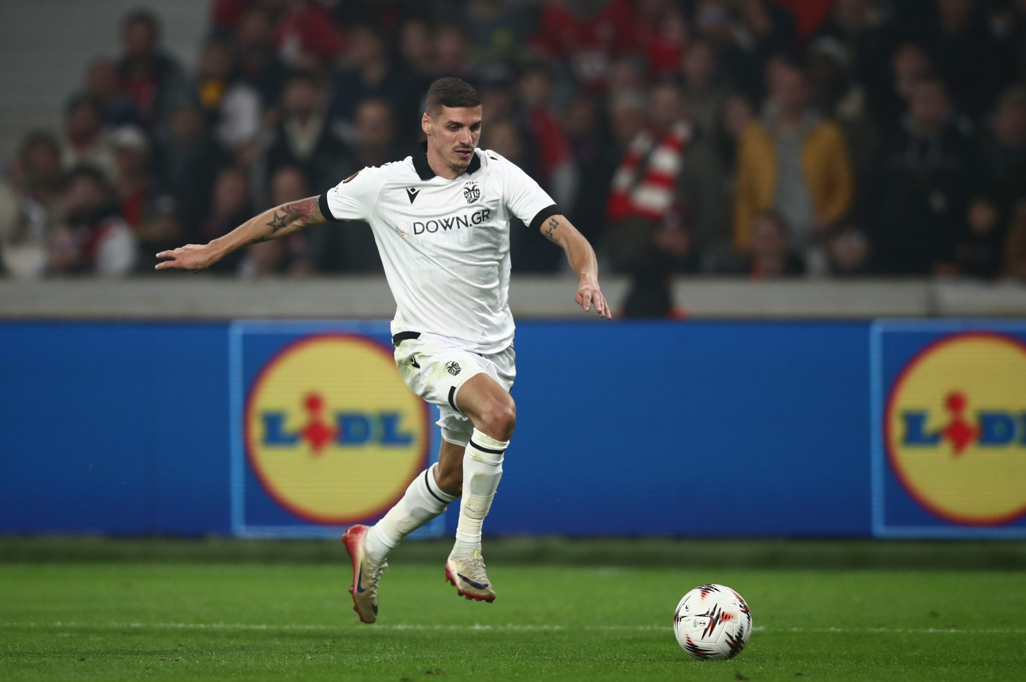 Στην Τούμπα κόντρα στη Γιουνγκ Μπόις ο ΠΑΟΚ, για το «διπλό» στη Σουηδία ο Παναθηναϊκός