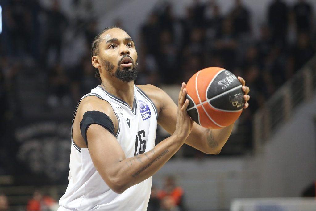 Τρέπτσα – ΠΑΟΚ 75-77: Έκανε τα εύκολα δύσκολα και πλησίασε στην πρόκριση ο Δικέφαλος του Βορρά