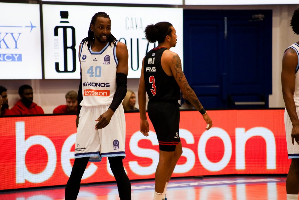 Όνομα έκπληξη για την θέση του σέντερ στον Παναθηναϊκό (vids)