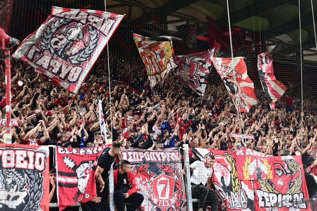 Ο Ολυμπιακός έβγαλε για πρώτη φορά εισιτήρια για τρία παιχνίδια