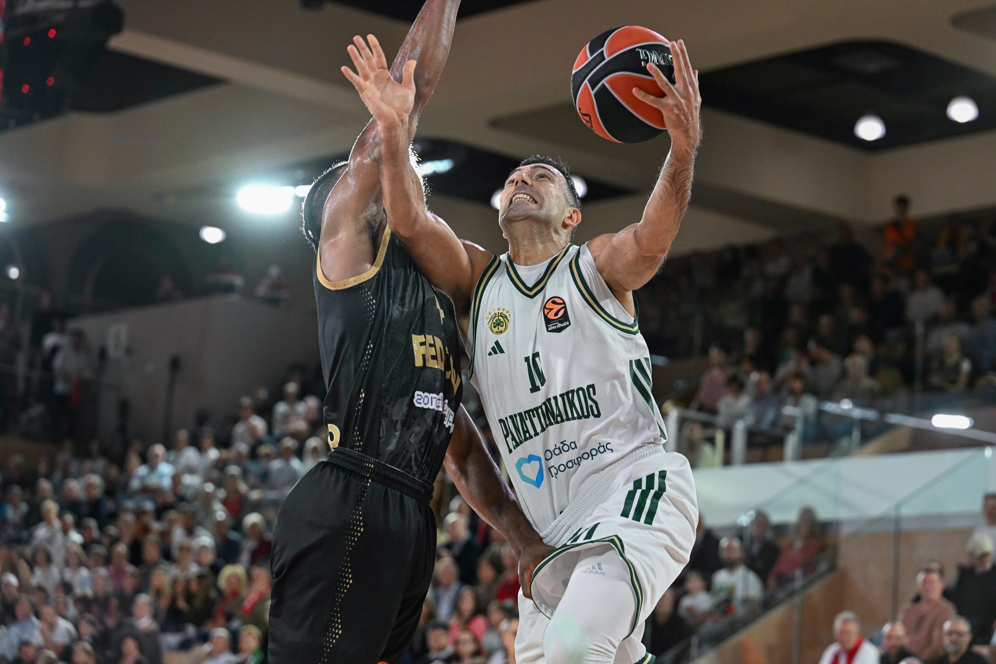 Ο Σλούκας ανανέωσε μέχρι το 2027 στον Παναθηναϊκό