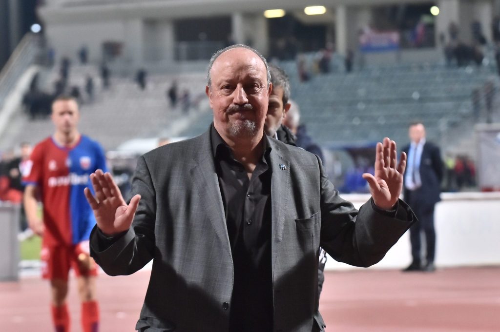 Έντονες αποδοκιμασίες και συνθήματα των οπαδών του Παναθηναϊκού στο Πανθεσσαλικό – Ζήτησε συγγνώμη ο Μπενίτεθ (pics)