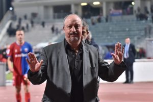 Έντονες αποδοκιμασίες και συνθήματα των οπαδών του Παναθηναϊκού στο Πανθεσσαλικό – Ζήτησε συγγνώμη ο Μπενίτεθ (pics)