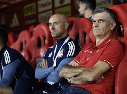 Η συνέντευξη Τύπου του Μεντιλίμπαρ: Τι είπε για το ματς με τον Άρη, την Αϊντχόφεν και τη συνύπαρξη Ελ Κααμπί και Ταρέμι