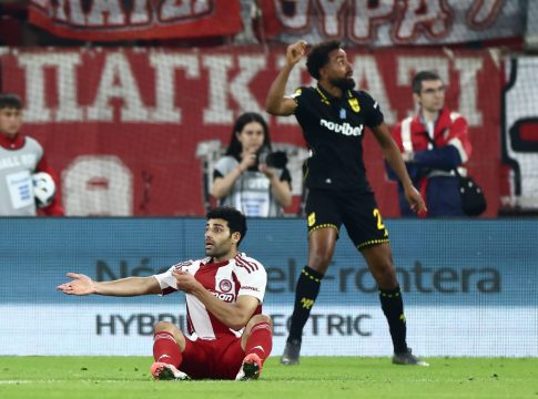 Πέναλτι-μαρς στον Ταρέμι: Διαιτητής και VAR… έκλεισαν τα μάτια στο Φάληρο