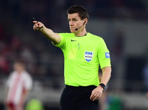 Τους «τρέλανε» ο Ζίμπερτ: Πως δικαιολόγησε ο Γερμανός διαιτητής ότι δεν έδωσε το πέναλτι στον Ταρέμι