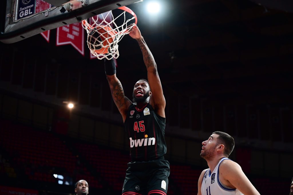 Ο Ντόντα Χολ αναδείχθηκε για πρώτη φορά MVP της Stoiximan GBL στο πλαίσιο της 5ης αγωνιστικής