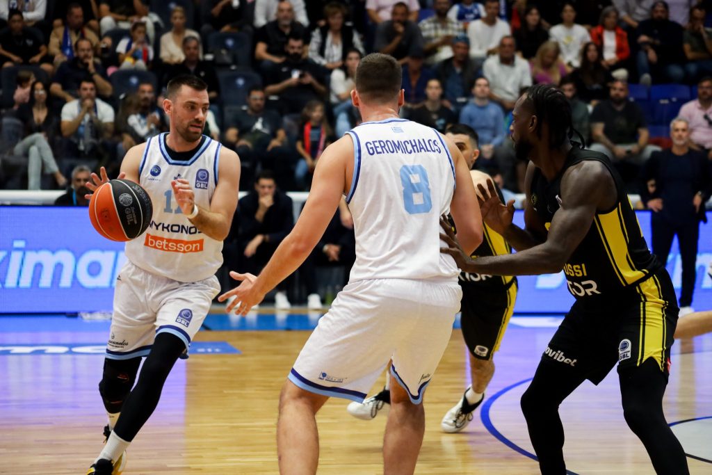 Μύκονος Betsson – Μαρούσι 77-75: Πήγαν να χάσουν δικό τους ματς, αλλά πανηγύρισαν ιστορική νίκη οι νησιώτες