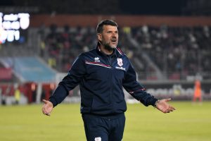 Πάει και αυτός: Απολύθηκε και άλλος προπονητής Super League