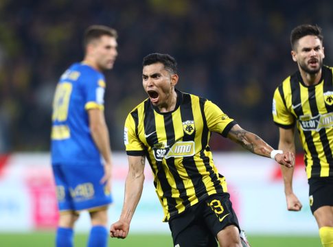 Το γκολ του Πινέδα που λύτρωσε την ΑΕΚ στις καθυστερήσεις (vid)