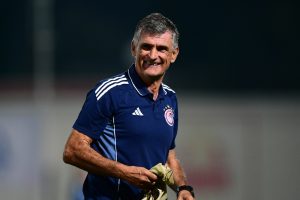 Τα εξτρέμ, το «κάστρο» και το καλό «διάβασμα»