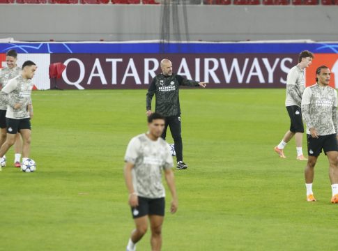 Πώς θα παίξει η Αϊντχόφεν στο Καραϊσκάκη – Τα πλάνα του Μπος για τον Ολυμπιακό