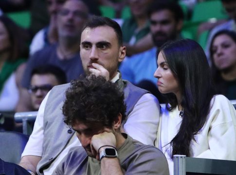 Στο πλευρό του Τζόκοβιτς ο Μιλουτίνοφ – Πήγε στο ΟΑΚΑ ο Σέρβος (pics)