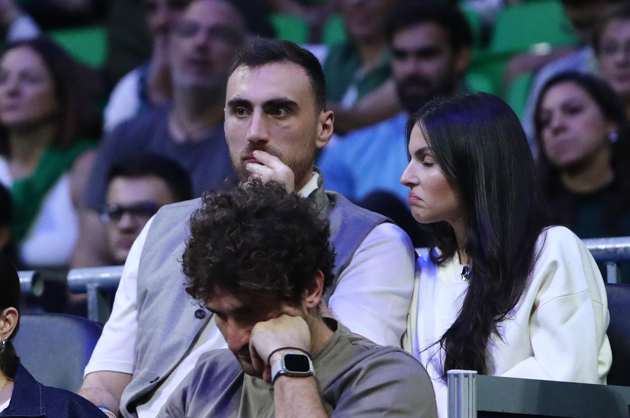 Στο πλευρό του Τζόκοβιτς ο Μιλουτίνοφ – Πήγε στο ΟΑΚΑ ο Σέρβος (pics)