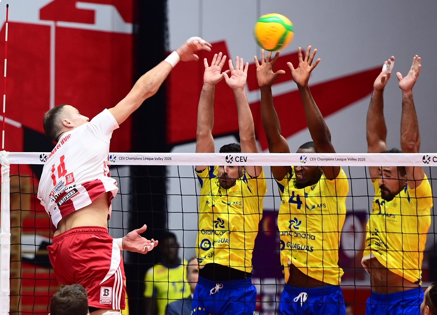 Λας Πάλμας – Ολυμπιακός 3-0 σετ: Αποκλείστηκε από το Champions League, θα συνεχίσει στο CEV Cup