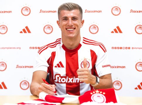 Τα πρώτα «κλικ» του Κοστίνια μετά την ανανέωση του συμβολαίου του (pics)