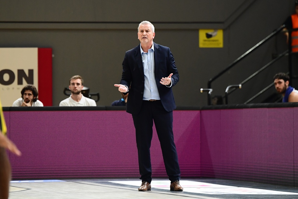 Ζούρος: «Θέλουμε ο κόσμος να μείνει κοντά μας και να παλέψουμε»