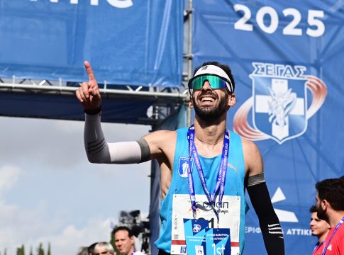 Πρώτη θέση στον 42ο Αυθεντικό Μαραθώνιο της Αθήνας για τον Καραΐσκο (vid)