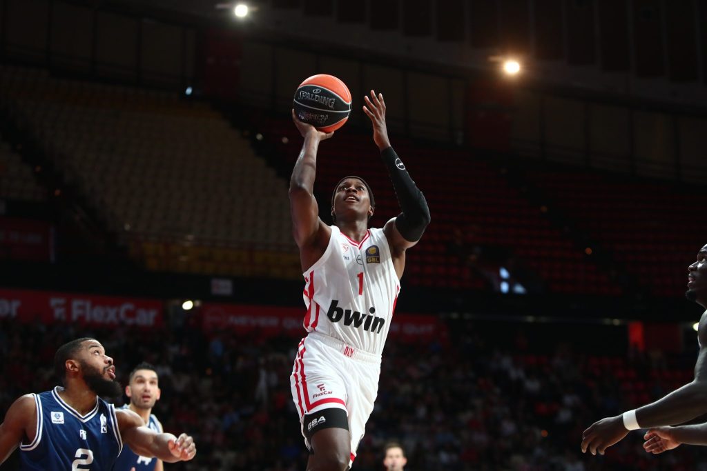 Ούτε στο Μιλάνο ο Νιλικινά – Έμεινε εκτός αποστολής