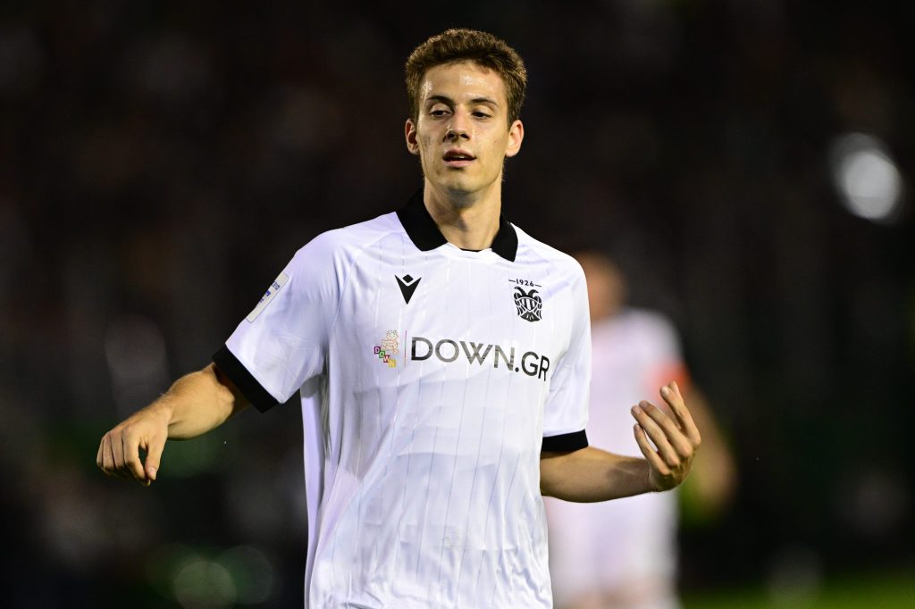 Μείωσε σε 2-1 με «ζωγραφιά» του Κωνσταντέλια ο ΠΑΟΚ – Αποχώρησε τραυματίας ο Έλληνας άσος (vids)
