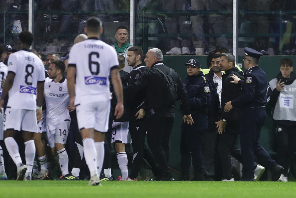 Κίνδυνος τιμωρίας του Παναθηναϊκού για ρίψη αντικειμένων