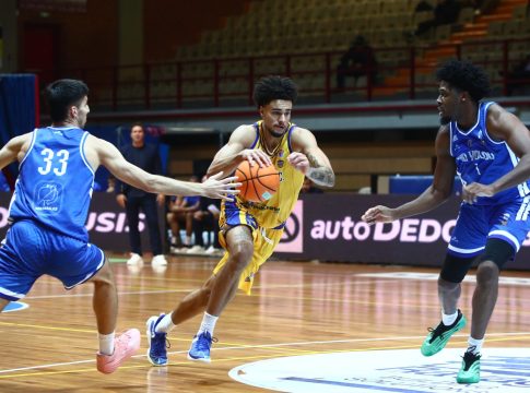 Λαύριο – Νίκη Βόλου 82-69: Ο «καυτός» Άντερσον λύγισε τους φιλοξενούμενους