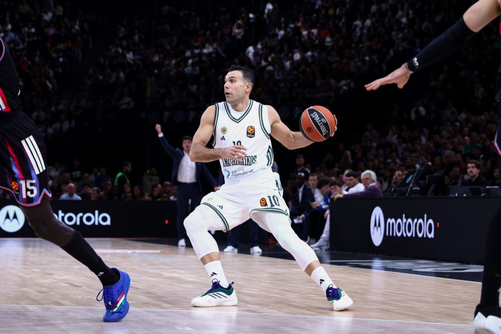 Τρελάθηκε με Φαρίντ ο Σλούκας – Τι του φώναζε στα αποδυτήρια (vid)